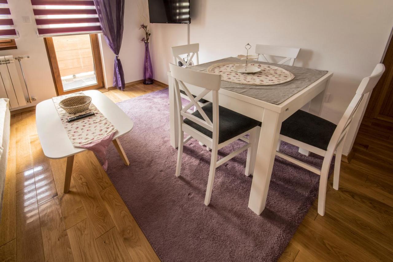 Apartmani F&A ซลาตีบอร์ ภายนอก รูปภาพ